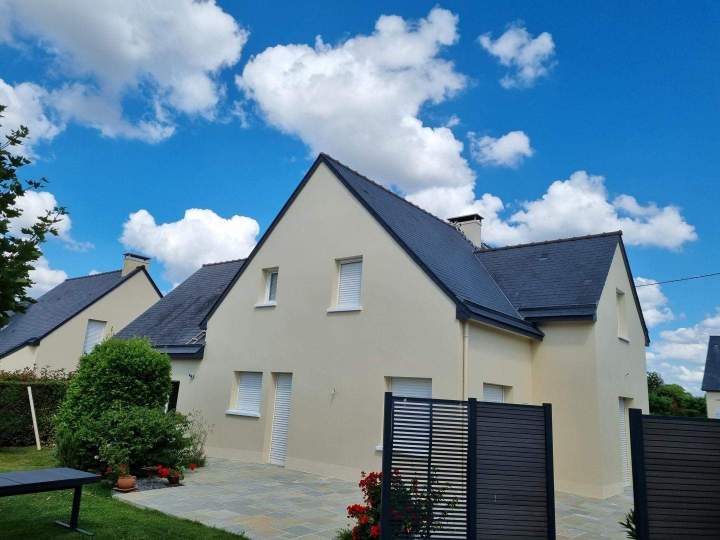 Ravalement de façade Étrelles