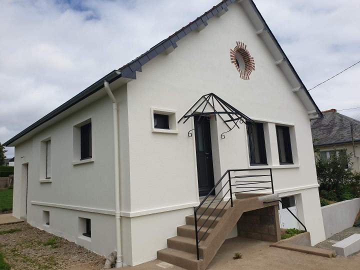 Ravalement de façade Étrelles