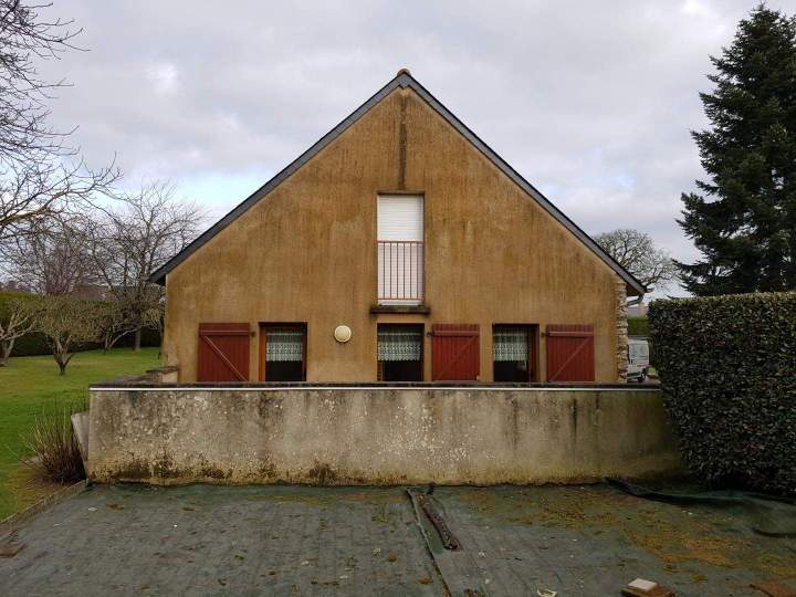Traitement de façade Étrelles