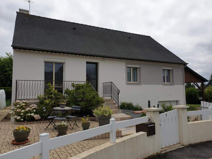 Ravalement de façade Étrelles