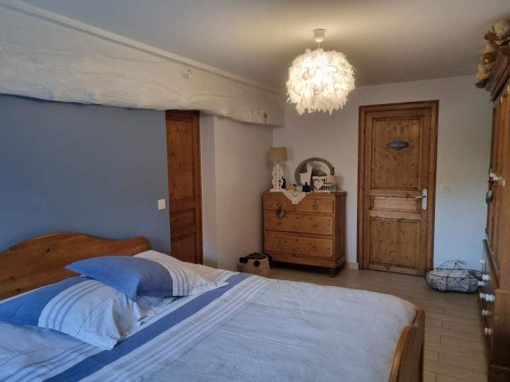 Décoration de pièce Étrelles