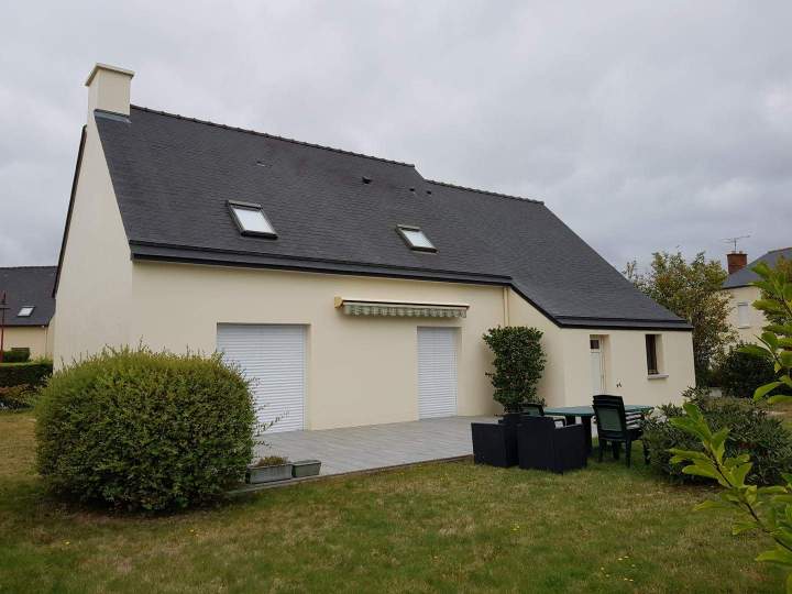 Ravalement de façade Étrelles