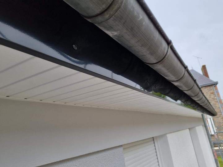 Pose de zinguerie Étrelles