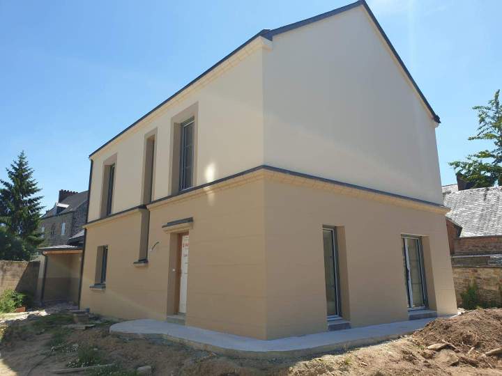 Ravalement de façade Étrelles