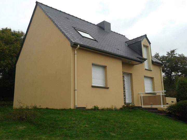 Nettoyage de façade Étrelles