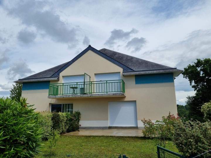 Rénovation de façade Étrelles