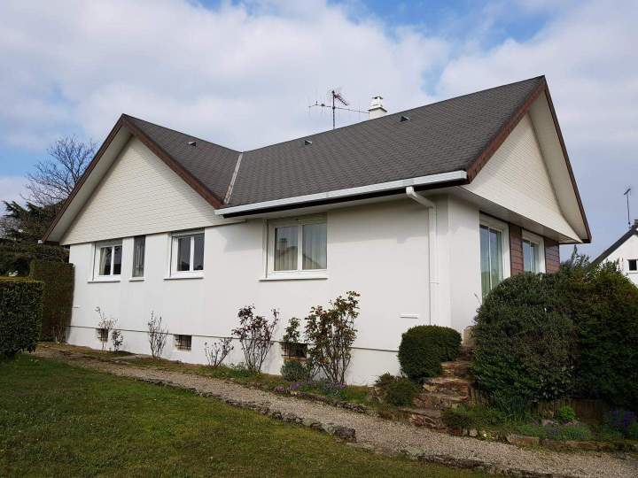 Ravalement de façade Étrelles